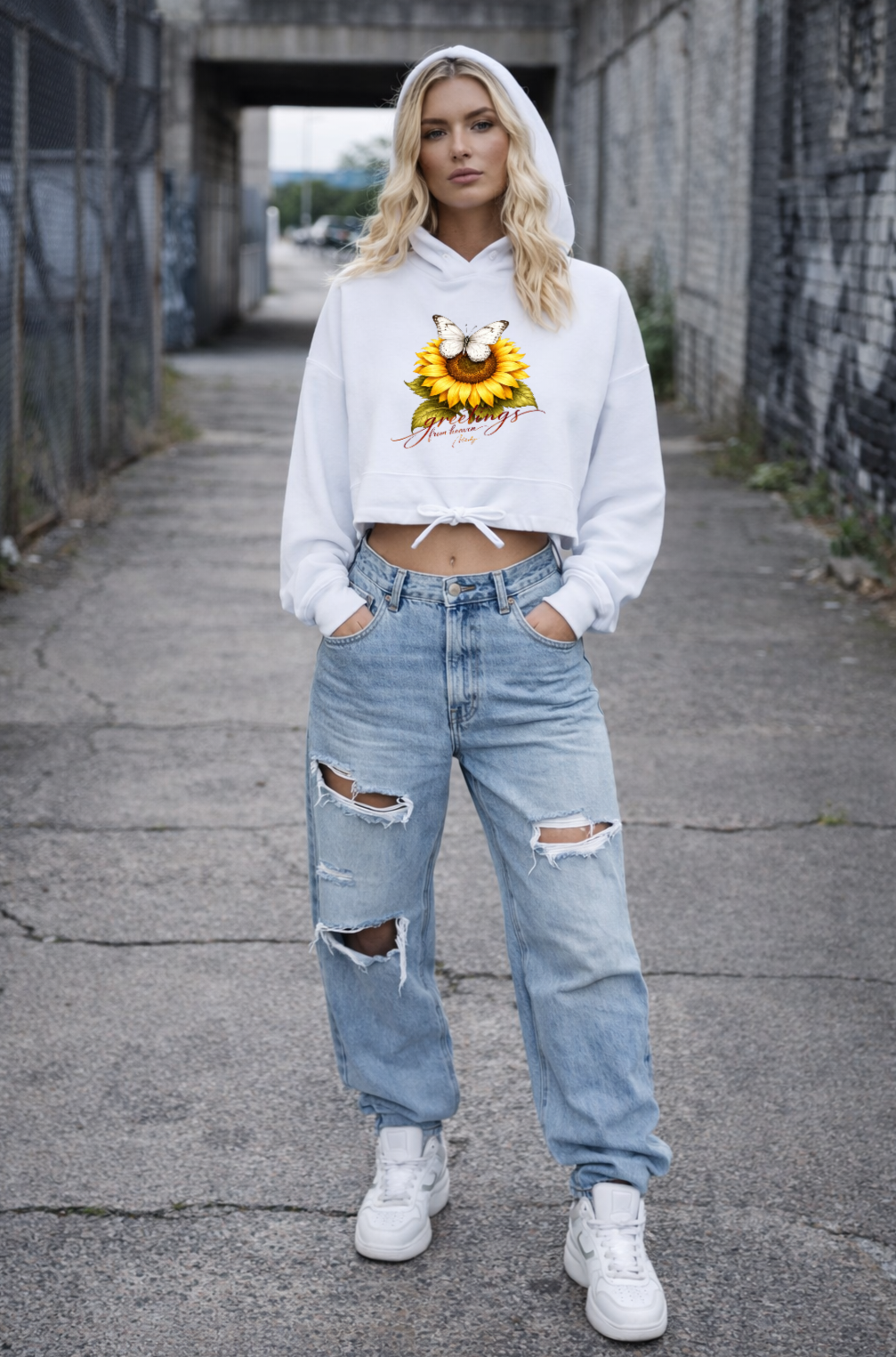 Felpa con cappuccio oversize corta con motivo dito medio da donna