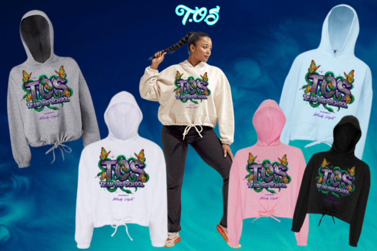 T.O.S. - Gift & Freiheit Cropped Oversize Hoodie Woman