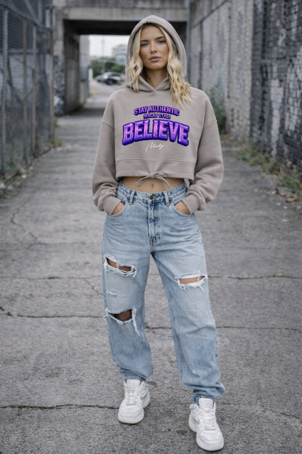 Stay Authentic Cropped Oversize Hoodie Woman